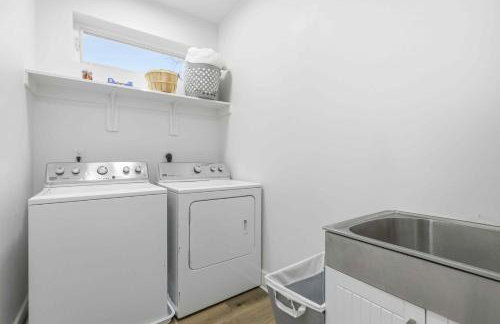 Near Indy Attractions • Deck • Patio • Fenced Yard - Photo 46