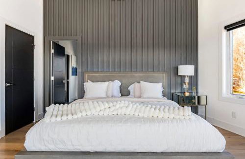 Modern Lakeview Home with Private Dock Sleeps 5 - Foto 25