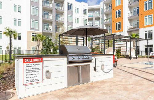 Riviere 2BR Apartment Pet Friendly Oasis Sleeps 6 Close to Epic Universe Pool & Gym - Foto 50