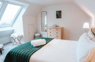 Forest Corner Luxury Home with Hot Tub - Foto 9