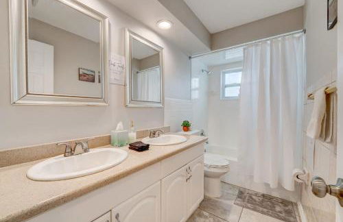 Spacious Casselberry House with Backyard Pool - Photo 35