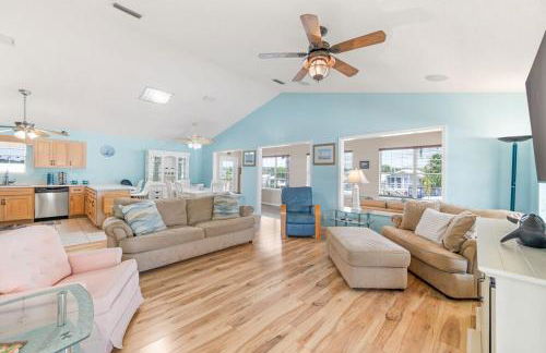 Waterfront St Johns River near springs with boat dock and water sports - Foto 28