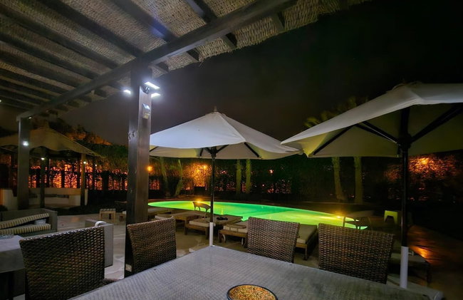 Villa Sleeps 6 With Heated Pool & Garden - Foto 31