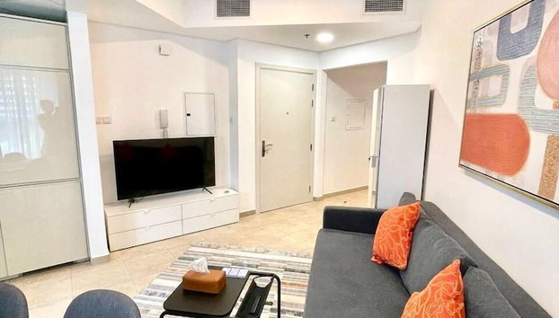 Cozy 2 bedroom near metro in JLT - Foto 5, Zona de estar