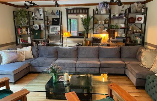 Saratoga Lake Boathouse Retreat - Photo 34