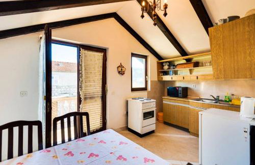 Cosy Apartment with Sea View in Zlarin - 50 sqm + Terrace - Photo 7