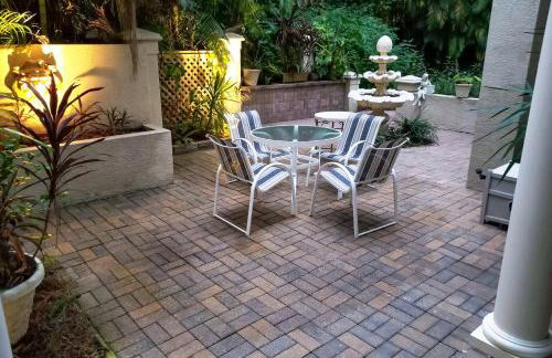 3 Mi to 5th Ave South Quiet Getaway with Garden - Foto 19