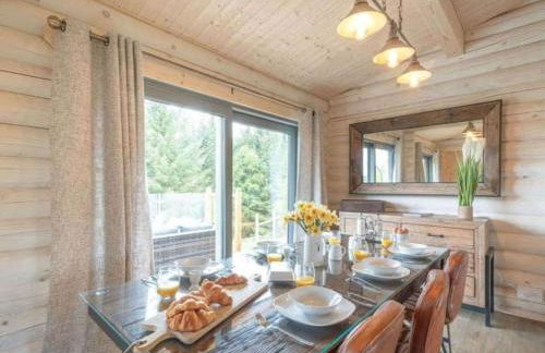 Treetops Luxury Log Cabin - Hot tub, BBQ & Sauna - Foto 7