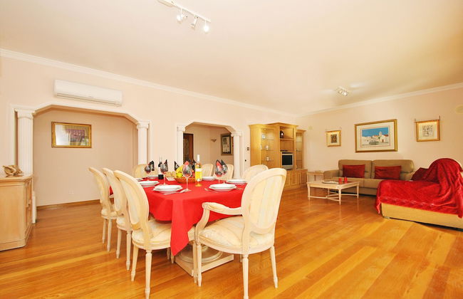 Villa Nespereira - Photo 28