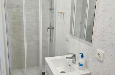 Julia's apartment - Photo 16