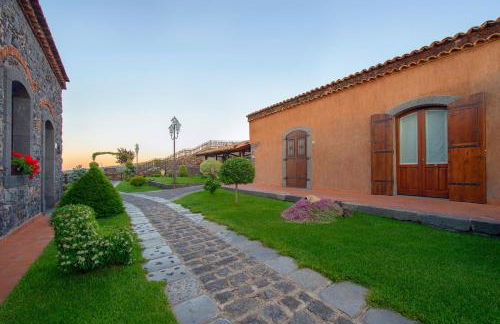 Etna Quota Mille Boutique Hotel, Typical Sicilian Food & Wine - Foto 23