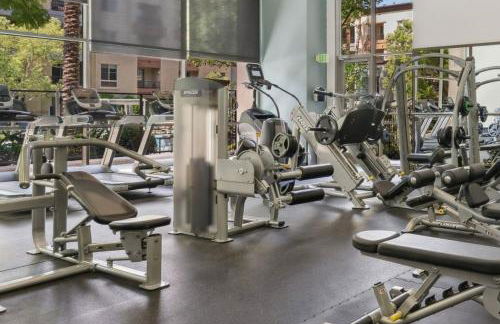 Lux Oasis in Woodland Hills - Foto 38