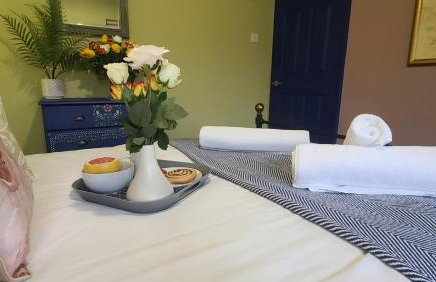 Dovetails, short drive from Alton Towers and Uttoxeter racecourse Games room with Wii and football table - Foto 31