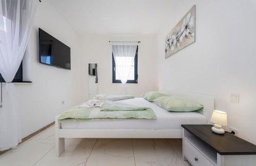 Villa Essenza Mare in Vodice with private pool & pet friendly - only 650 meters from the beach - Photo 19