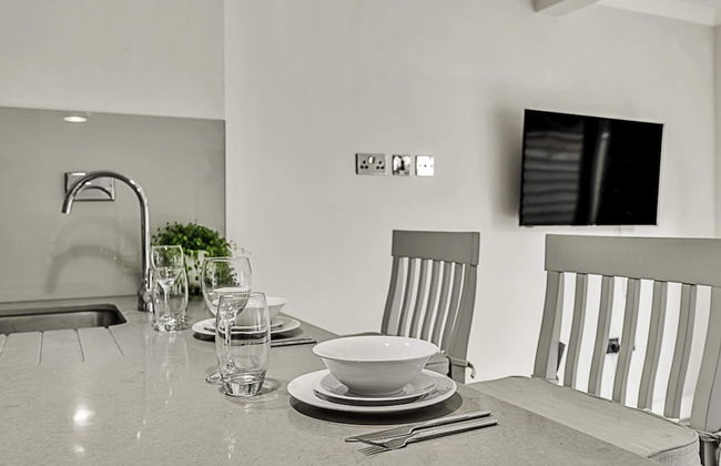 Chic and Contemporary Retreat in Brentford - Foto 17