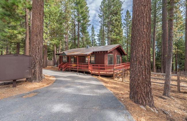 Cozy Pet Friendly Cabin in Lake Tahoe by Sierra Getaways - Foto 20