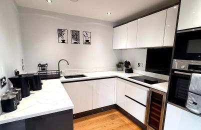 Luxe Duplex Penthouse Stay in Leeds Centre - Free Parking - Foto 7