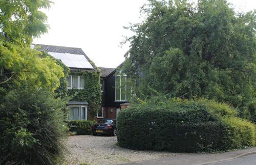 Pear Tree House Studio - Photo 3