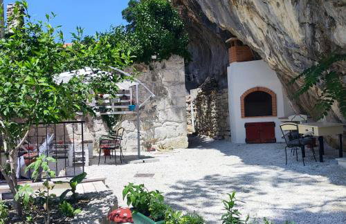 Vintage stone house ELDO with jacuzzi, in Podaspilje, Omiš - Foto 27