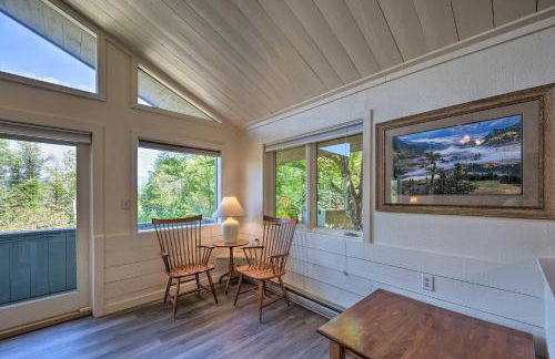 House with Balcony about 5 Mi to Cranmore Resort! - Photo 7