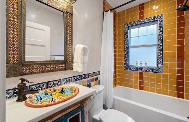 Laughing Llama - Luxury Home Two Blocks From The Plaza - Foto 19