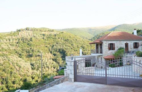 Villa Agia Sofia ένα υπέροχο καταφύγιο στο βουνό - Foto 13