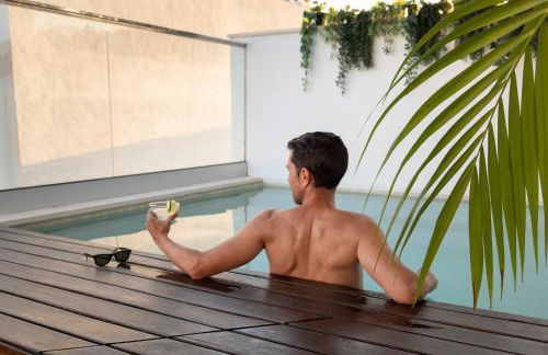 LeonAlba House Private Villa Private rooftop Private Pool Private Andalusian Courtyard Free Parking BBQ 8 Guests - Foto 36