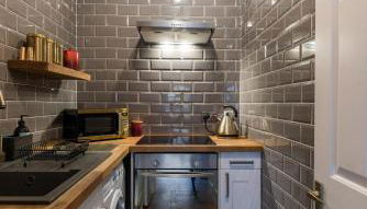 JOIVY Contemporary Cottage with Free Parking - Foto 3, stove, dishwasher, pet friendly, minibar