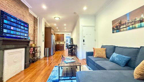 Large Home - Great Location - 15 Minutes to NYC - Foto 2