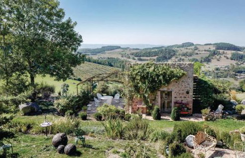 Lovely Home In Thizy-Les-Bourgs - Foto 13