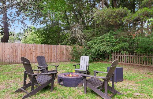 Country Haven - Hot Tub & Pool! Game Room, King Beds, Mins 2 dwtn - Foto 10