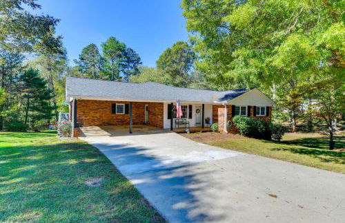 1 Mi to Dtwn Home with Fire Pit and Deck in Hudson! - Foto 38