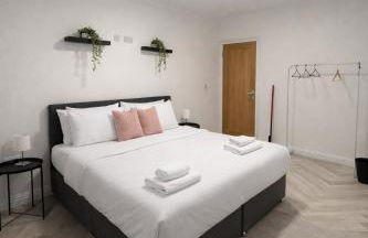 Modern Comfort for Longer Stays in Bury, 2-Bedrooms - Foto 1