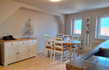 Stadtpalais Bellevue-Suite 3- Zimmer- Maisonettewohnung mit Dachterrasse maximal 4 Personen - Foto 52