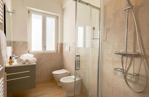 Residence Casa Palmira - Modern Apartments near Neɡrar Hospital - Valpolicella - Foto 22