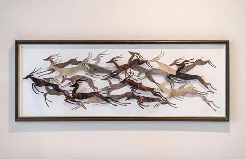 Earthy Elegance Stylish 4BR for Urban Escapes - Foto 23