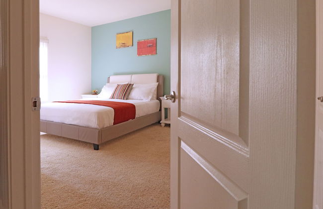 LAs Premier Apartments - Photo 7