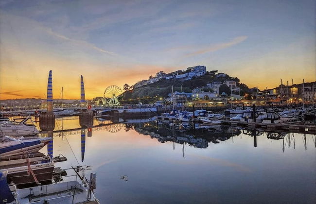 Lovely Apartment Sleeps 6 Singles in Torquay - Foto 27