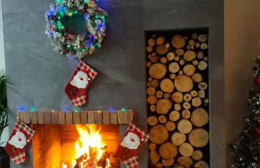 Maravillosa casa con piscina grande y bosque - Photo 16