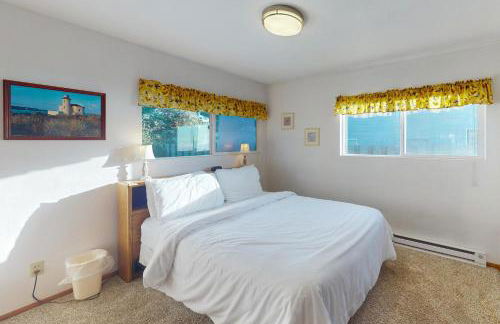 Ocean Vista Cottage - Photo 12