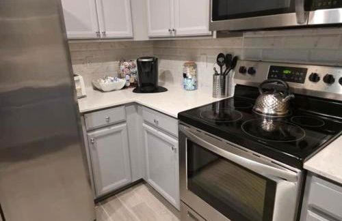 Relaxing Modern 3 BR Home - Queen Bd - North JAX - Foto 6