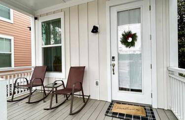 Stylish Cozy Family Cottage with Golf Cart - 1 mile to Dwntn Ocean Springs and beach - Foto 3