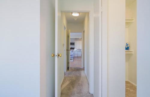 Luxury 2 Bedroom 2 Bathroom Residence Great View - Photo 12