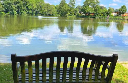 Lakes and woodlands Overstone Holiday Park - Foto 39