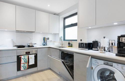 Spacious, 3 bedroom, 2 bathroom, Surbiton - Foto 10