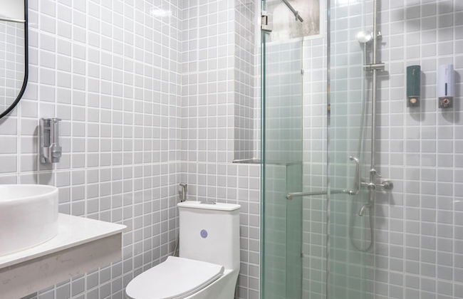 SAZI Church View Home - Free Nails/HairWash - Photo 79