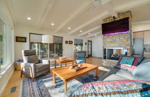 Higgins Lake House with Swimming Dock! - Foto 7