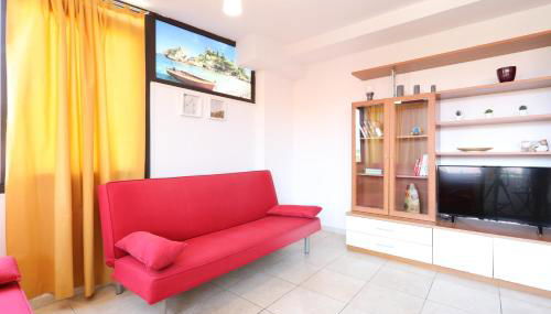 Giardini Naxos Bright Apartments with Balcony - Photo 4