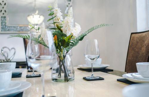 Middleton 4 Bed Free Parking Long stays - Foto 29