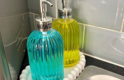 Treforest Apartment 2 Bedrooms - Next Station- Free Parking - Foto 17